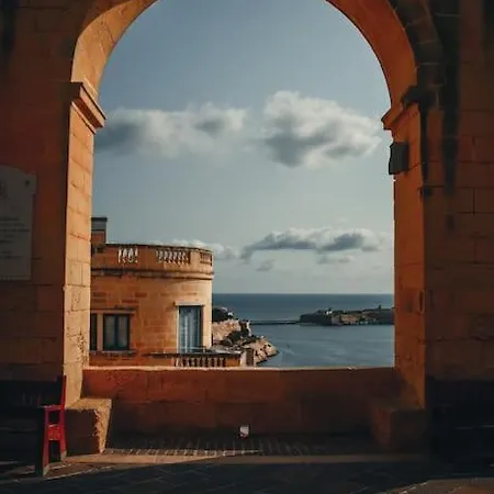 Apartman Cozy With Private Backyard In By 360 Estates