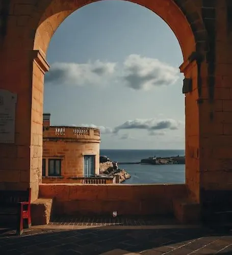 Appartement Cozy With Private Backyard In By 360 Estates