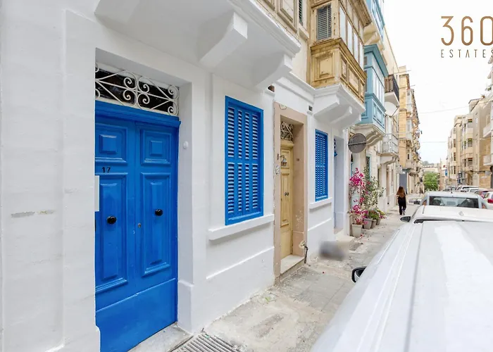 Cozy With Private Backyard In By 360 Estates